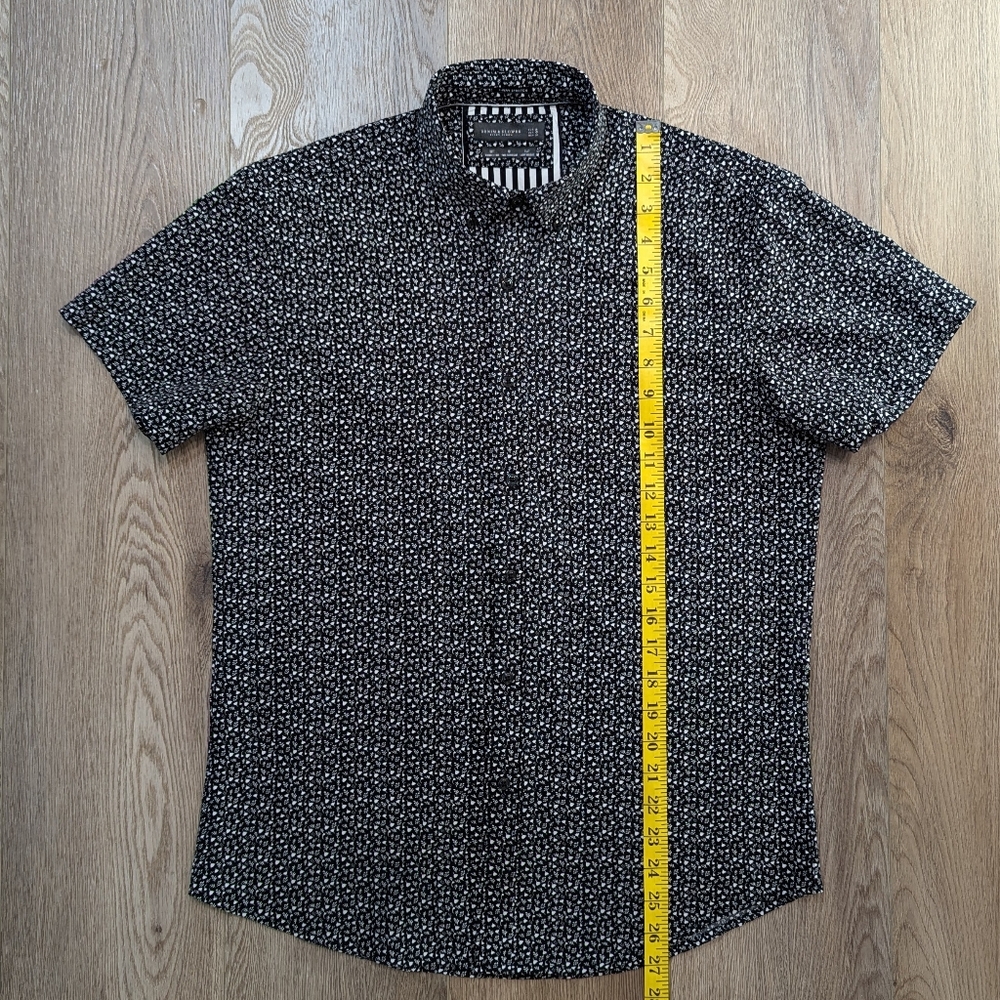 Denim & Flower Men's Black Floral Button Down Short Sleeve Shirt - Small - Picture 6 of 9